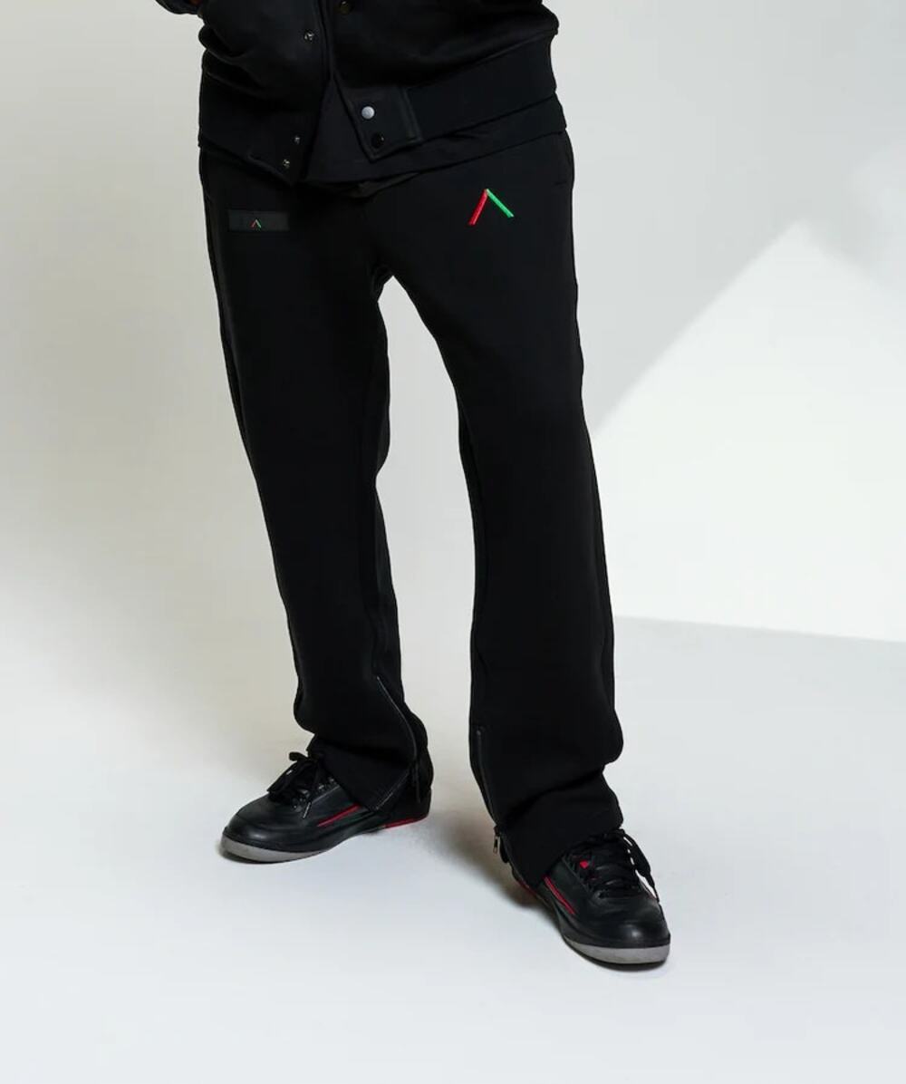 NEW Actively Black Varsity Logo Pants Unisex Black Fleece Straight Leg Size L